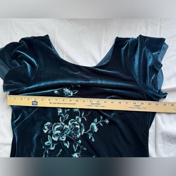 White‎ House Black Market Women’s Teal Embroidered Floral Velvet Dress XLP NEW - Picture 12 of 12